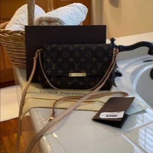 Authentic Louis Vuitton Favorite MM
